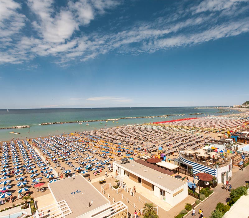 The beach in front of the Hotel King