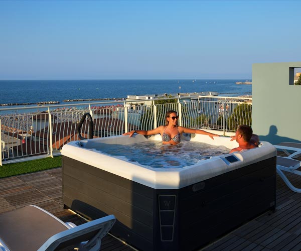 Jacuzzi with panoramic view